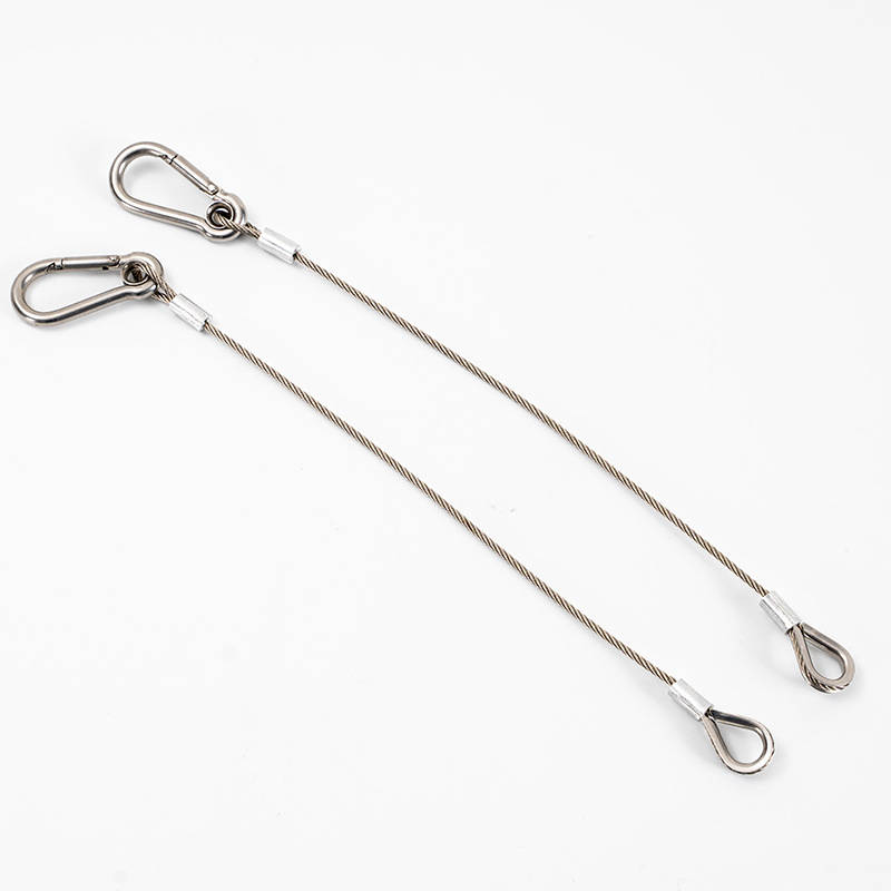 Trefoli di acciaio legati in modo coeso