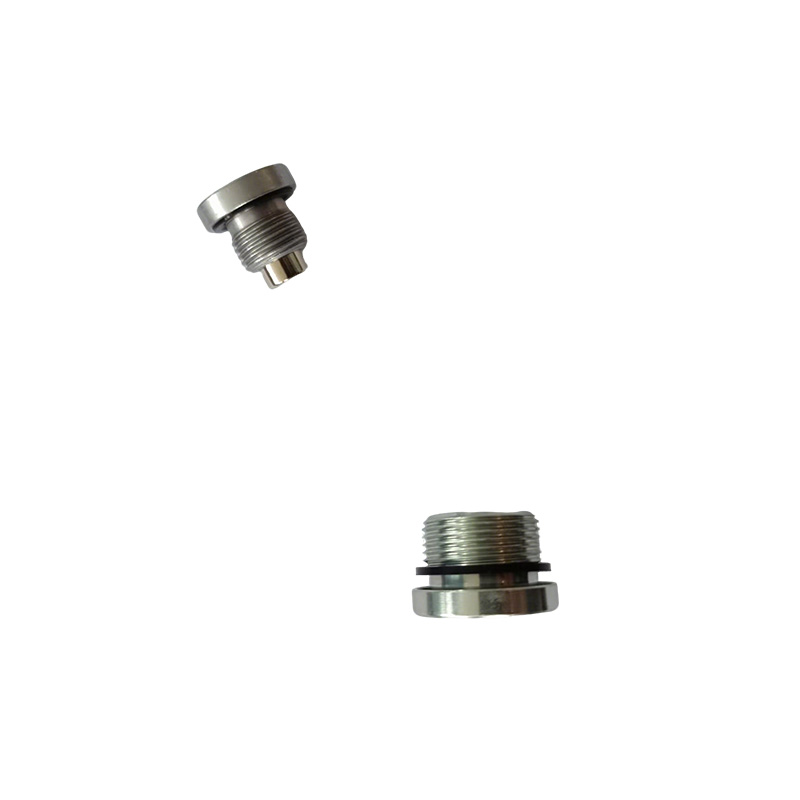 Tappo in acciaio con O-ring esagonale cavo